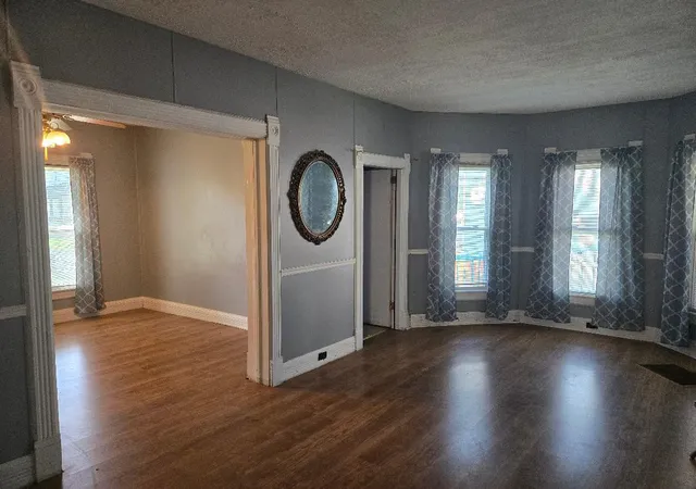 Homes for sale in Joliet, IL | 653 Whitley Ave, Joliet, IL 60433 | MLS# 12698084