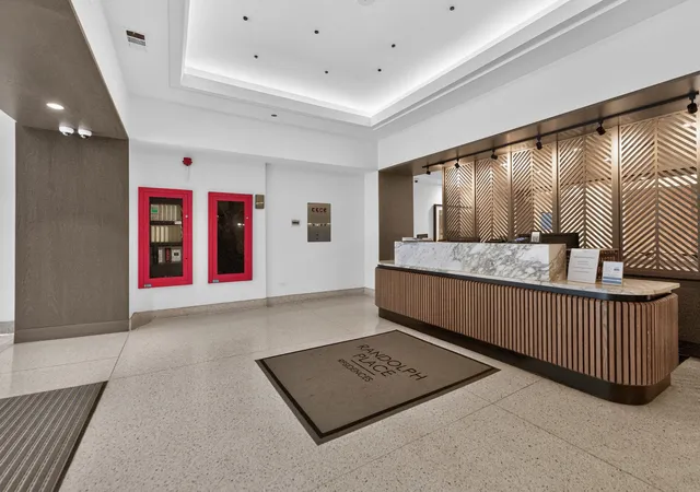 Homes for sale in Chicago, IL | 165 N Canal St #1419, Chicago, IL 60606 | MLS# 12698090