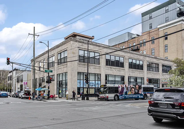 Homes for sale in Chicago, IL | 1600 W Adams St #202, Chicago, IL 60612 | MLS# 12698096