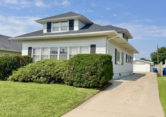1st image of 1511 St Vincents Ave, Lasalle, IL 61301 | MLS# 12698100