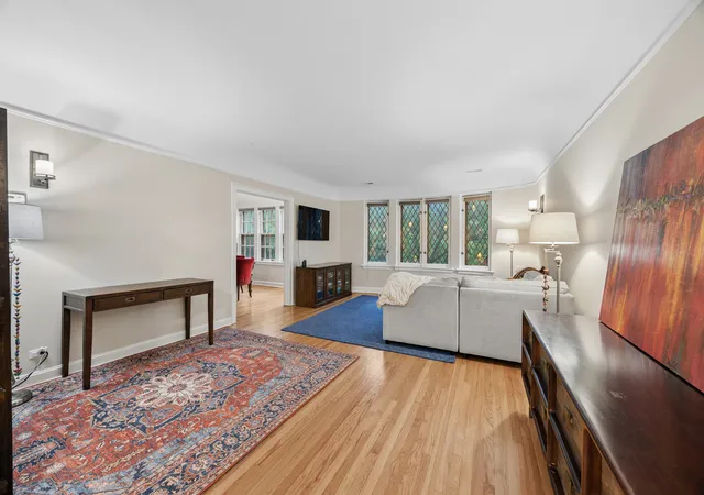 Homes for sale in Oak Park, IL | 344 S Maple Ave #2B, Oak Park, IL 60302 | MLS# 12698107