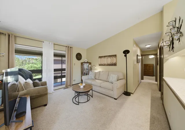 Homes for sale in Palos Hills, IL | 1 W Stonebridge Ct, Palos Hills, IL 60465