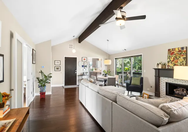 4th image of 22 Kings Ct #22, Westchester, IL 60154 | MLS# 12698193