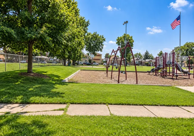 Photo 15 of Single family home for sale at 7226 W 60th Place, Summit, IL 60501 | MLS# 12698195 | Listing updated on 2026-10-23