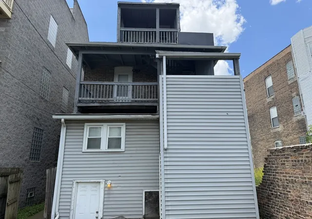 Homes for sale in Chicago, IL | 6619 S Ellis Ave, Chicago, IL 60637 | MLS# 12698203