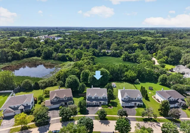 Homes for sale in Crystal Lake, IL | 348 Kingsport Ct, Crystal Lake, IL 60012 | MLS# 12698211
