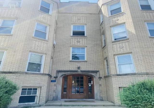Photo 1 of Condo for sale at 2429 W Foster Ave #2, Chicago, IL 60625 | MLS# 12698238 | Listing updated on 2026-09-17