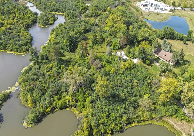 Homes for sale in Oak Brook, IL | 141 Breakenridge Farm Rd, Oak Brook, IL 60523 | MLS# 12698258