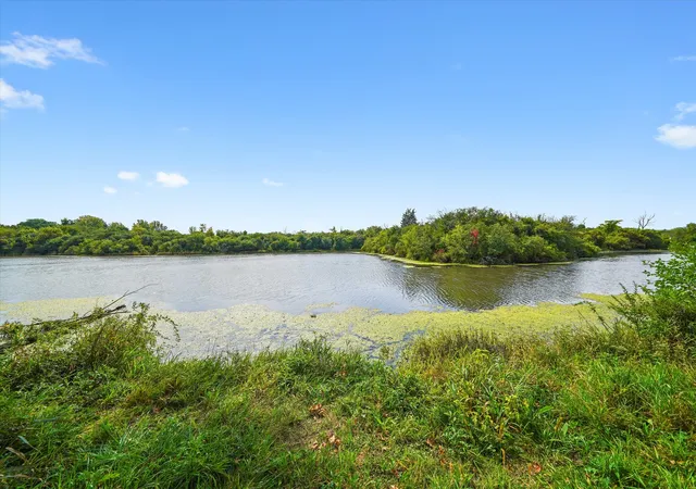 Homes for sale in Oak Brook, IL | 141 Breakenridge Farm Rd, Oak Brook, IL 60523 | MLS# 12698258