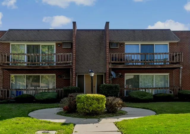 1st image of 535 N Pleasant Dr, Glenwood, IL 60425