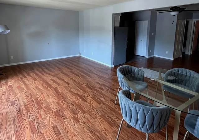 3rd image of 535 N Pleasant Dr, Glenwood, IL 60425