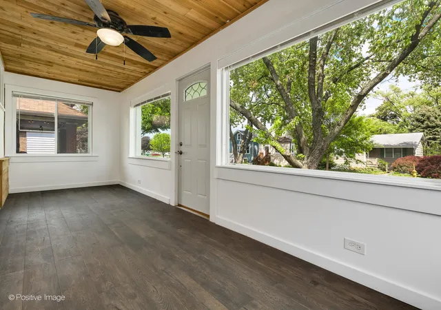 3rd image of 827 Thomas Ave, Forest Park, IL 60130 | MLS# 12698298