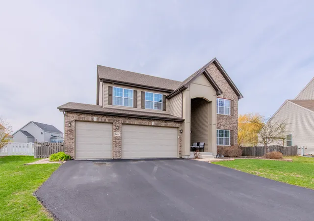 3rd image of 7414 Ascot Ct E, Joliet, IL 60431 | MLS# 12698307