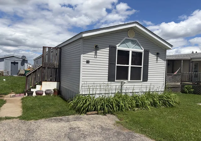 1st image of 11 Beech St, Minooka, IL 60447 | MLS# 12698314