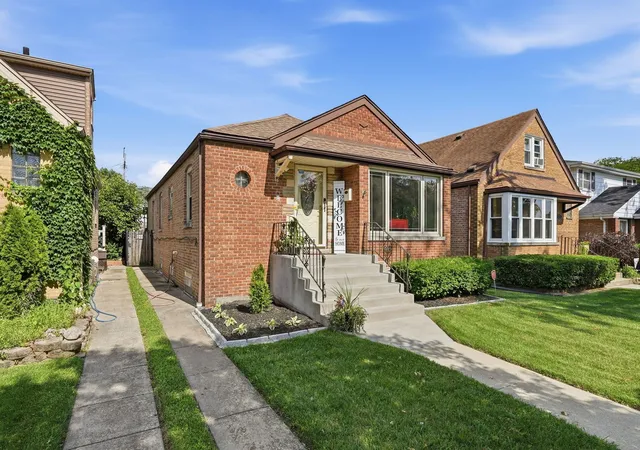 2nd image of 9939 S California Ave, Chicago, IL 60655 | MLS# 12698321