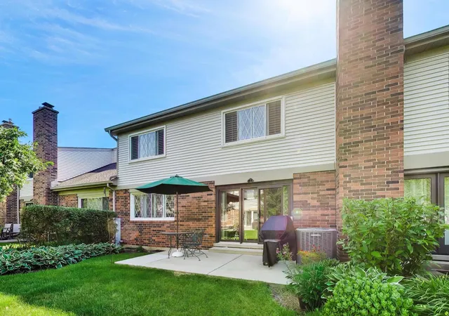 Photo 27 of Townhouse for sale at 1204 Garfield Ave, Libertyville, IL 60048 | MLS# 12698322 | Listing updated on 2026-09-05