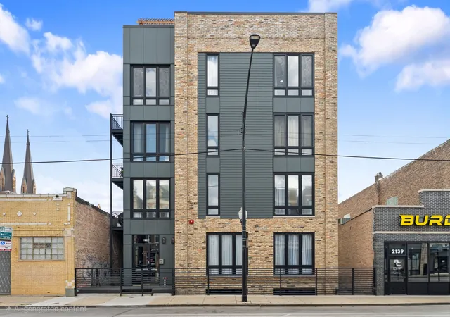 1st image of 2135 W Cermak Rd #4N-PH, Chicago, IL 60608 | MLS# 12698348