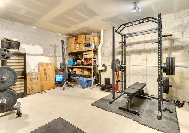 2nd image of 2135 W Cermak Rd, Chicago, IL 60608