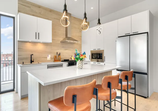 3rd image of 2135 W Cermak Rd #4N-PH, Chicago, IL 60608 | MLS# 12698348