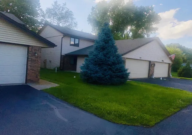 Homes for sale in Rockford, IL | 792 Tulip Ln #21, Rockford, IL 61107 | MLS# 12698424