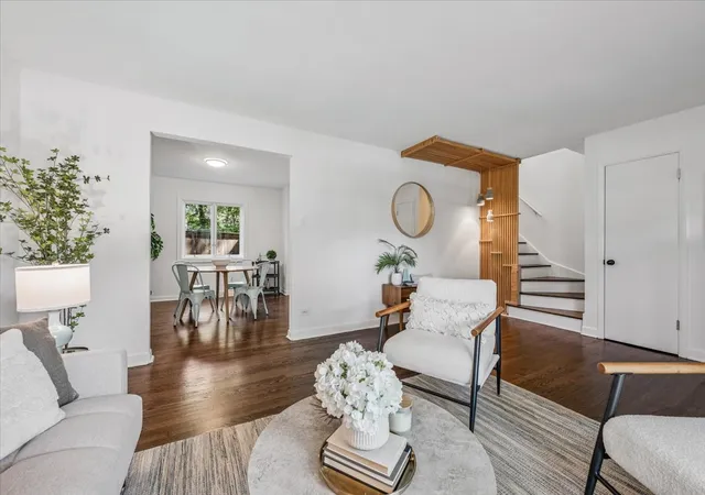 3rd image of 1923 Grant St, Evanston, IL 60201 | MLS# 12698426