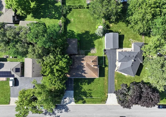 5th image of 460 E 15Th Pl, Lombard, IL 60148 | MLS# 12698433