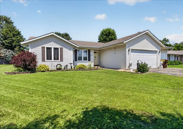 Homes for sale in South Beloit, IL | 5250 Jenkins Dr, South Beloit, IL 61080 | MLS# 12698461