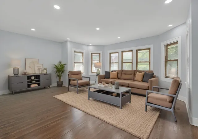 Homes for sale in Chicago, IL | 2539 W Morse Ave, Chicago, IL 60645 | MLS# 12698462
