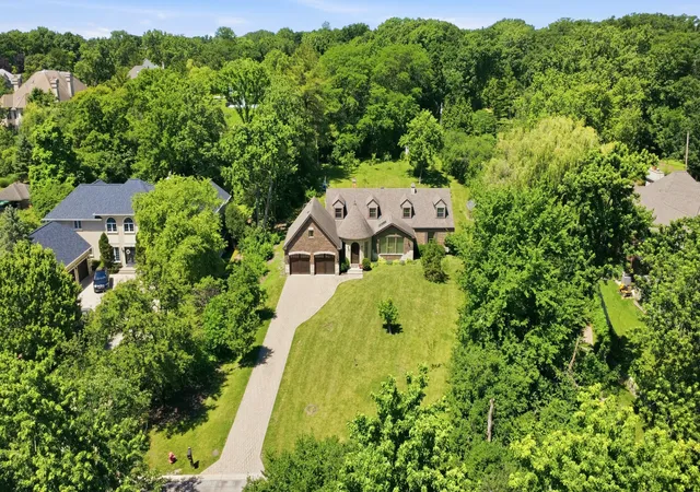 Homes for sale in Burr Ridge, IL | 10s230 Grant St, Burr Ridge, IL 60527 | MLS# 12698463