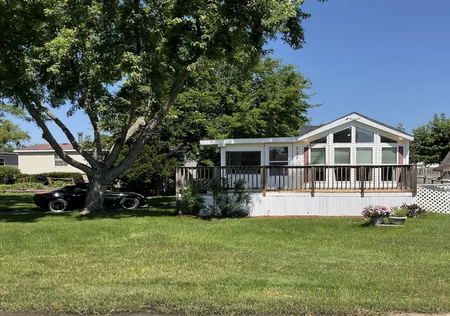 Homes for sale in Lakemoor, IL | 222 Rusty Scupper, Lakemoor, IL 60051 | MLS# 12698549