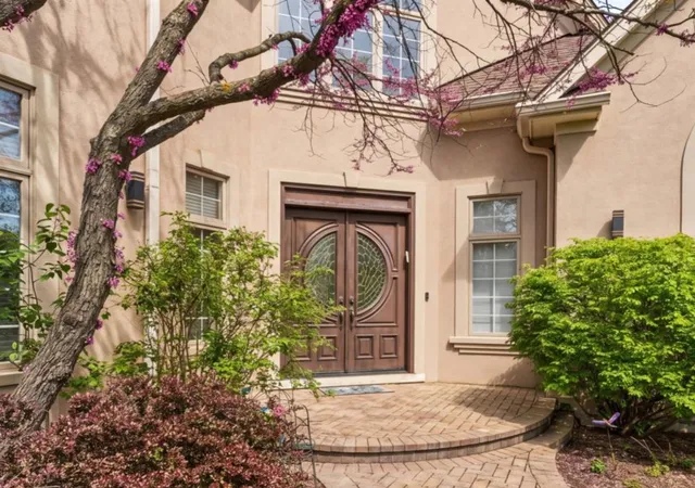 Homes for sale in Highland Park, IL | 1745 Sundrop Cir, Highland Park, IL 60035 | MLS# 12698568