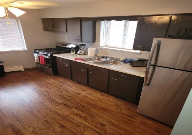 5th image of 384 Greenbay Ave, Calumet City, IL 60409 | MLS# 12698581