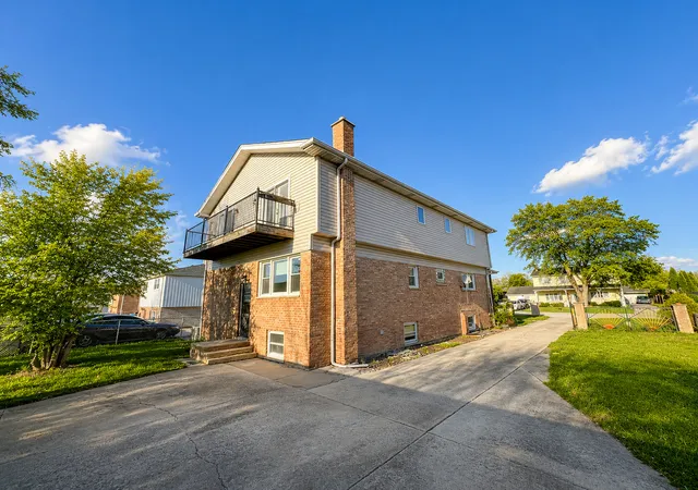 Photo 2 of Single family home for sale at 7332 Beloit Ave, Bridgeview, IL 60455 | MLS# 12698615 | Listing updated on 2026-09-06