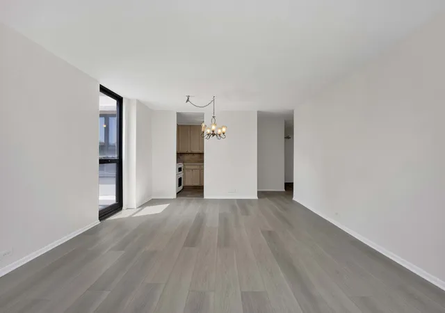 Photo 4 of Condo for sale at 1850 N Clark St #307, Chicago, IL 60614 | MLS# 12698625 | Listing updated on 2026-07-20