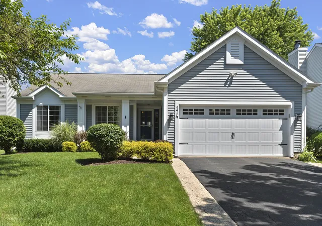 Homes for sale in Grayslake, IL | 174 Suffolk Ln, Grayslake, IL 60030 | MLS# 12698639