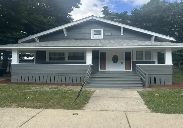 Photo 1 of Multi family home for sale at 664 Lenox Ave E, Waukegan, IL 60085 | MLS# 12698643 | Listing updated on 2026-07-31