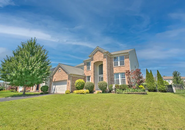 Homes for sale in Plainfield, IL | 24818 Newberry Wy, Plainfield, IL 60585 | MLS# 12698648