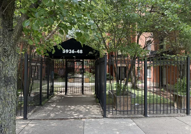 Homes for sale in Chicago, IL | 5940 S King Dr #2e, Chicago, IL 60637 | MLS# 12698660