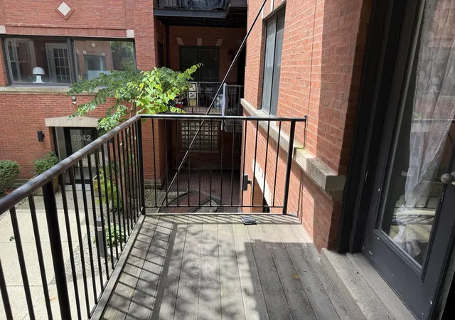 Homes for sale in Chicago, IL | 5940 S King Dr #2e, Chicago, IL 60637 | MLS# 12698660