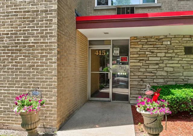 Homes for sale in Oak Park, IL | 415 S Maple Ave #503, Oak Park, IL 60302 | MLS# 12698675