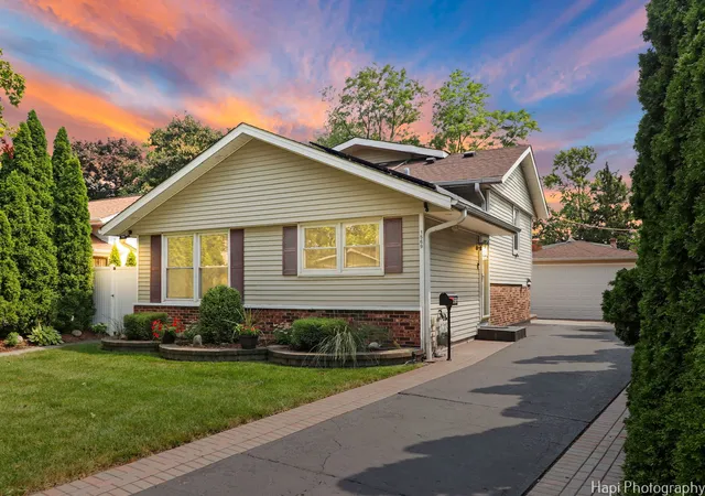 1st image of 1569 Sherman Pl, Des Plaines, IL 60016 | MLS# 12698689