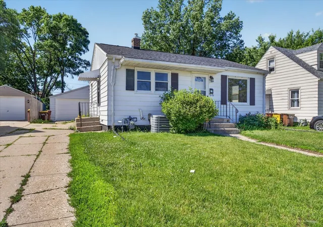 4th image of 2724 Lawndale Ave, Rockford, IL 61101 | MLS# 12698704