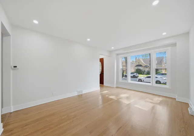 Photo 2 of Single family home for sale at 6332 N Mobile Ave, Chicago, IL 60646 | MLS# 12698705 | Listing updated on 2026-09-22