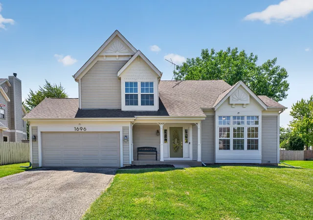 Homes for sale in Crystal Lake, IL | 1696 Brigham Ln, Crystal Lake, IL 60014 | MLS# 12698724