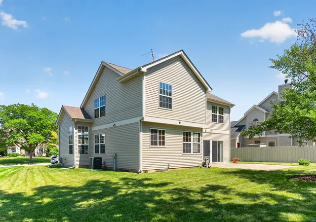 Homes for sale in Crystal Lake, IL | 1696 Brigham Ln, Crystal Lake, IL 60014 | MLS# 12698724