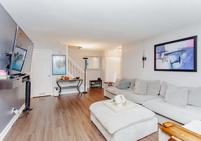 Photo 4 of Townhouse for sale at 840 Dighton Ln, Schaumburg, IL 60173 | MLS# 12698773 | Listing updated on 2026-09-22
