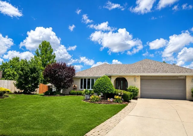 1st image of 12817 S Surrey Ct, Palos Park, IL 60464 | MLS# 12698774