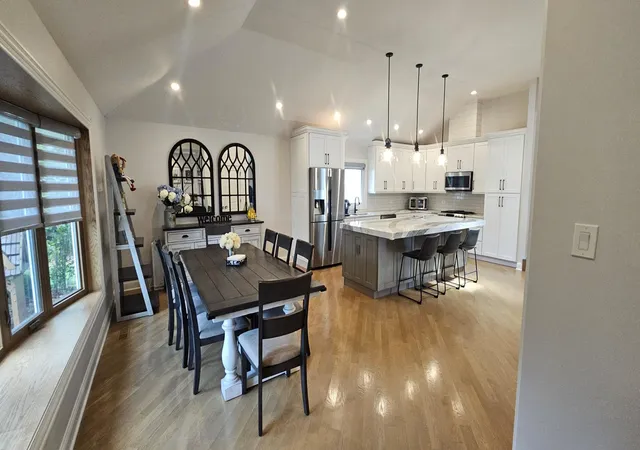 2nd image of 12817 S Surrey Ct, Palos Park, IL 60464 | MLS# 12698774