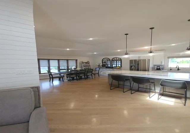 3rd image of 12817 S Surrey Ct, Palos Park, IL 60464 | MLS# 12698774