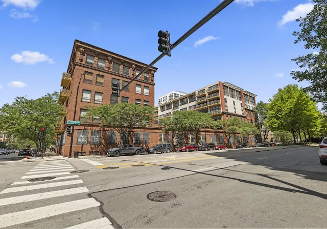 1st image of 1910 S Indiana Ave #417, Chicago, IL 60616 | MLS# 12698783